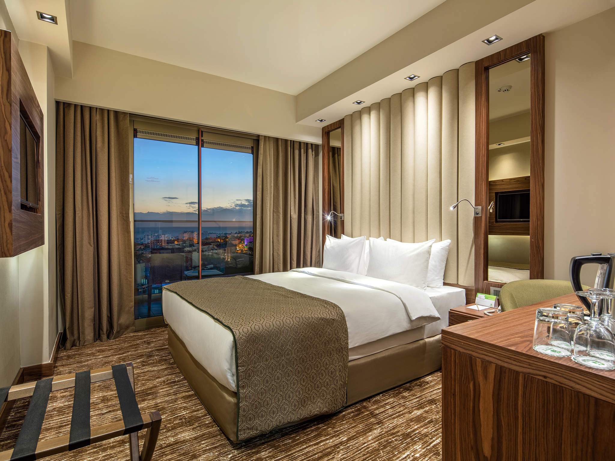 HOLIDAY INN ANTALYA LARA
