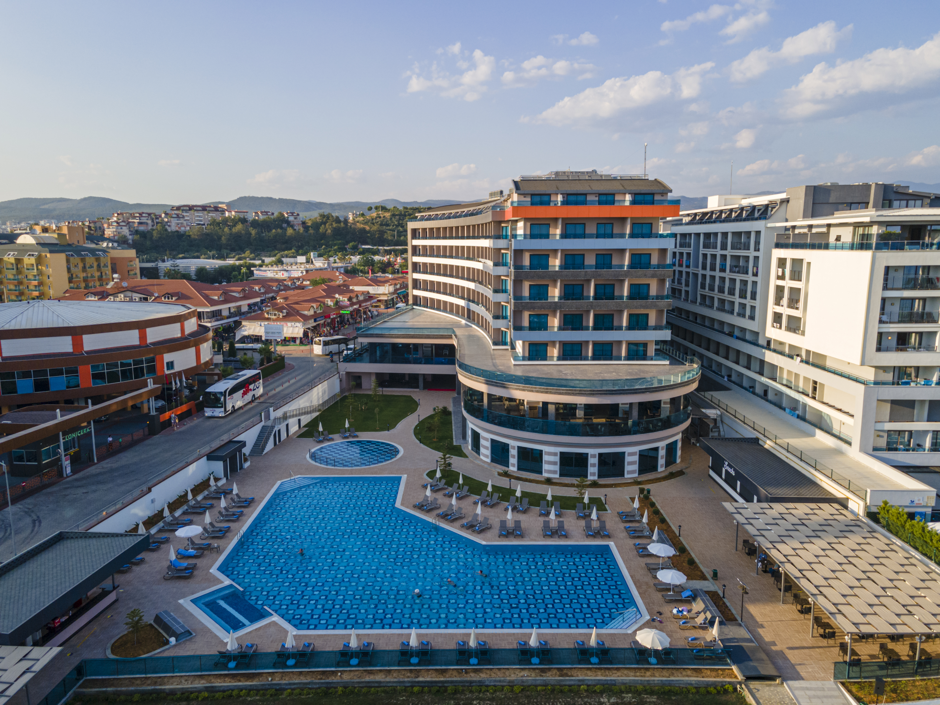 LONICERA PREMIUM HOTEL