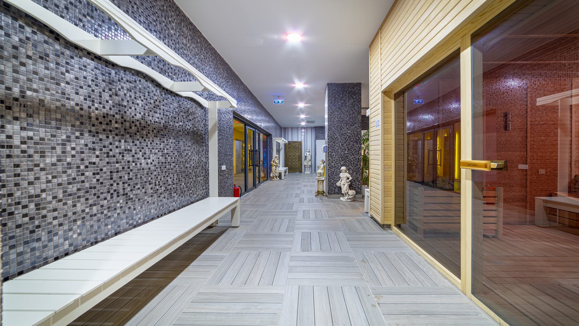 LONICERA PREMIUM HOTEL