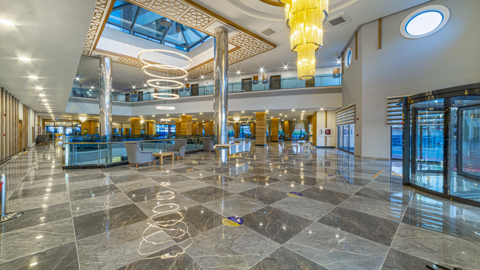 LONICERA PREMIUM HOTEL