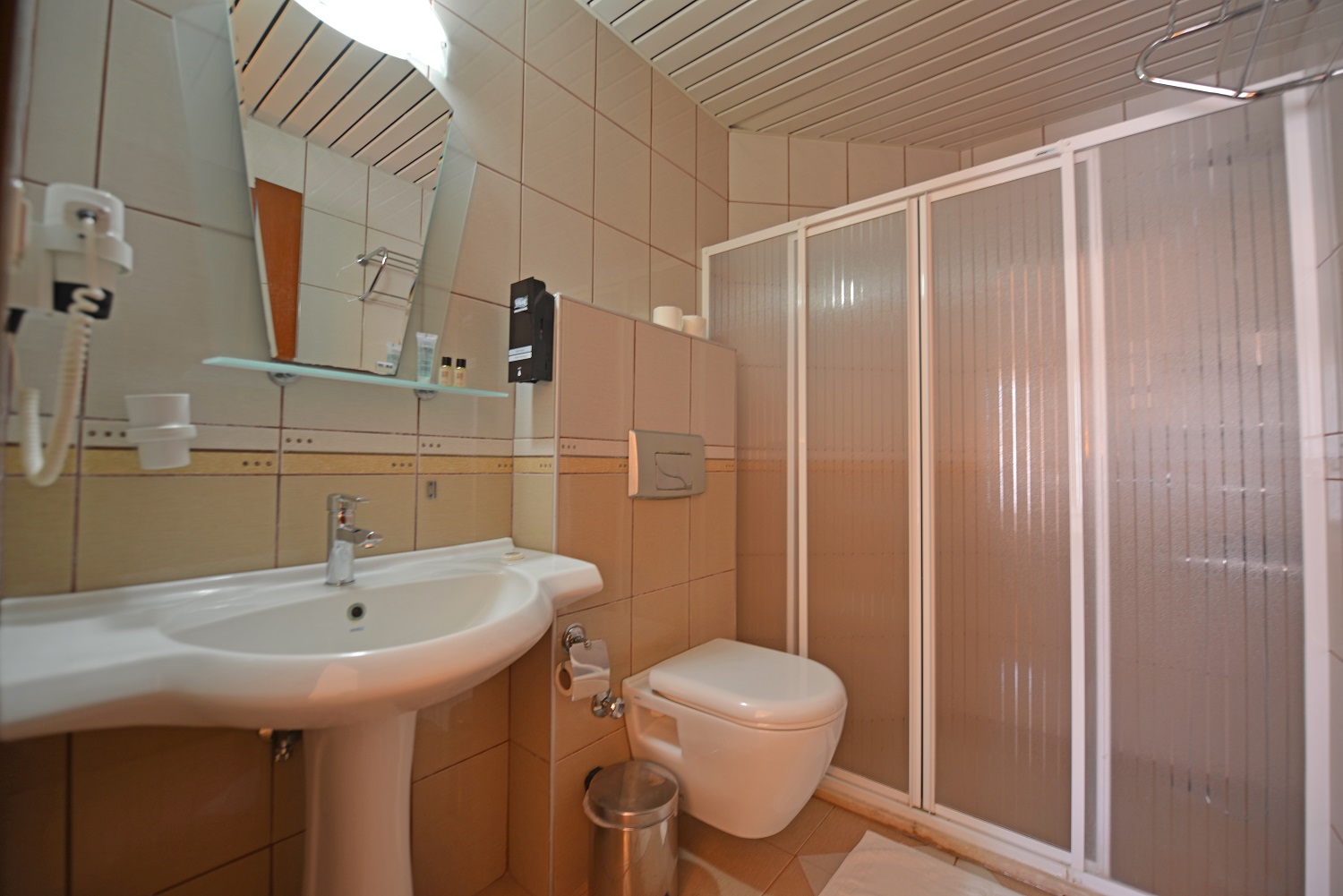 ADABURNU GOLMAR BEACH HOTEL