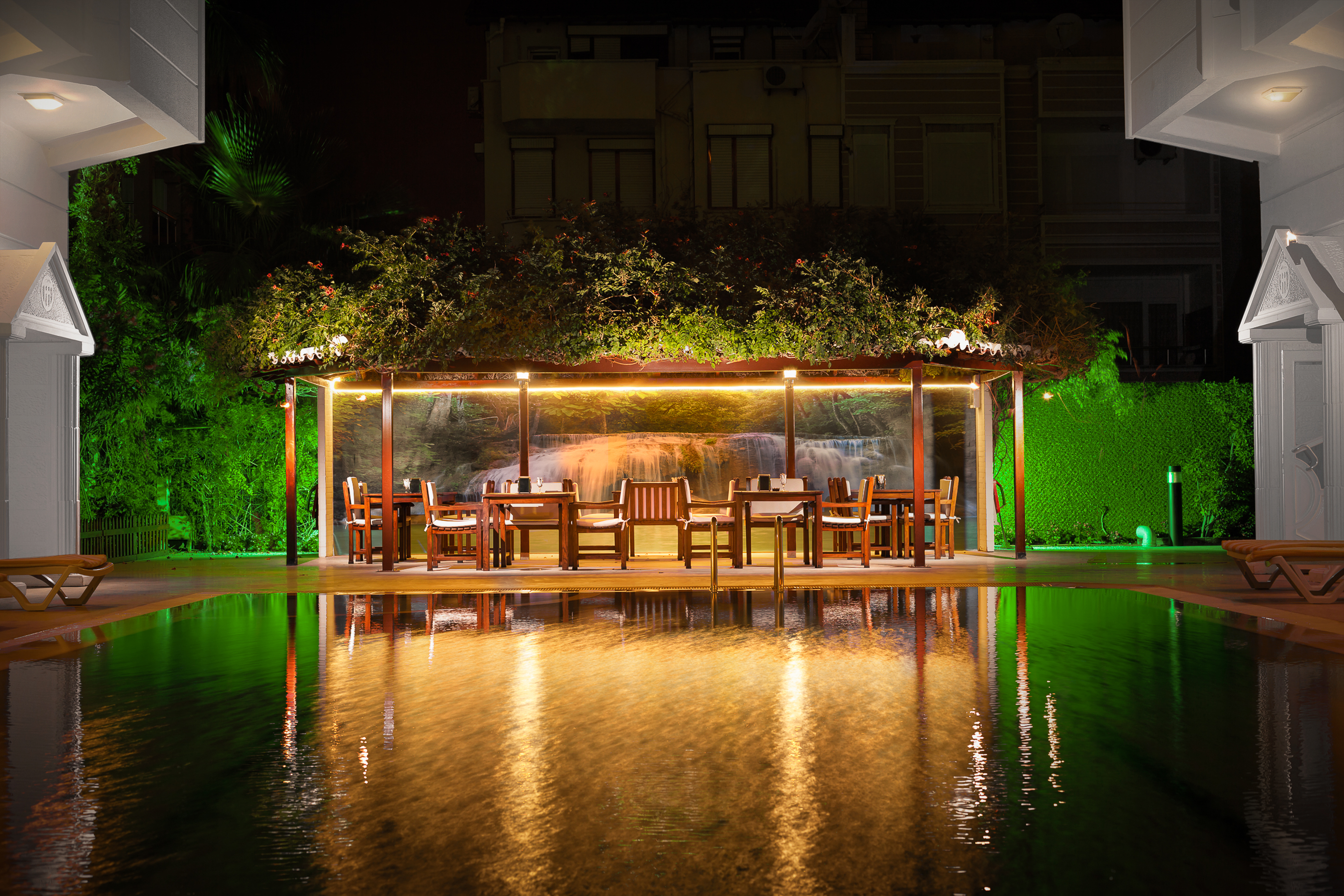 GOLDEN ORANGE HOTEL