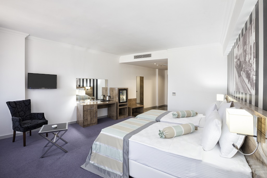 RAMADA HOTEL AND SUITES BY WYNDHAM EDIRNE