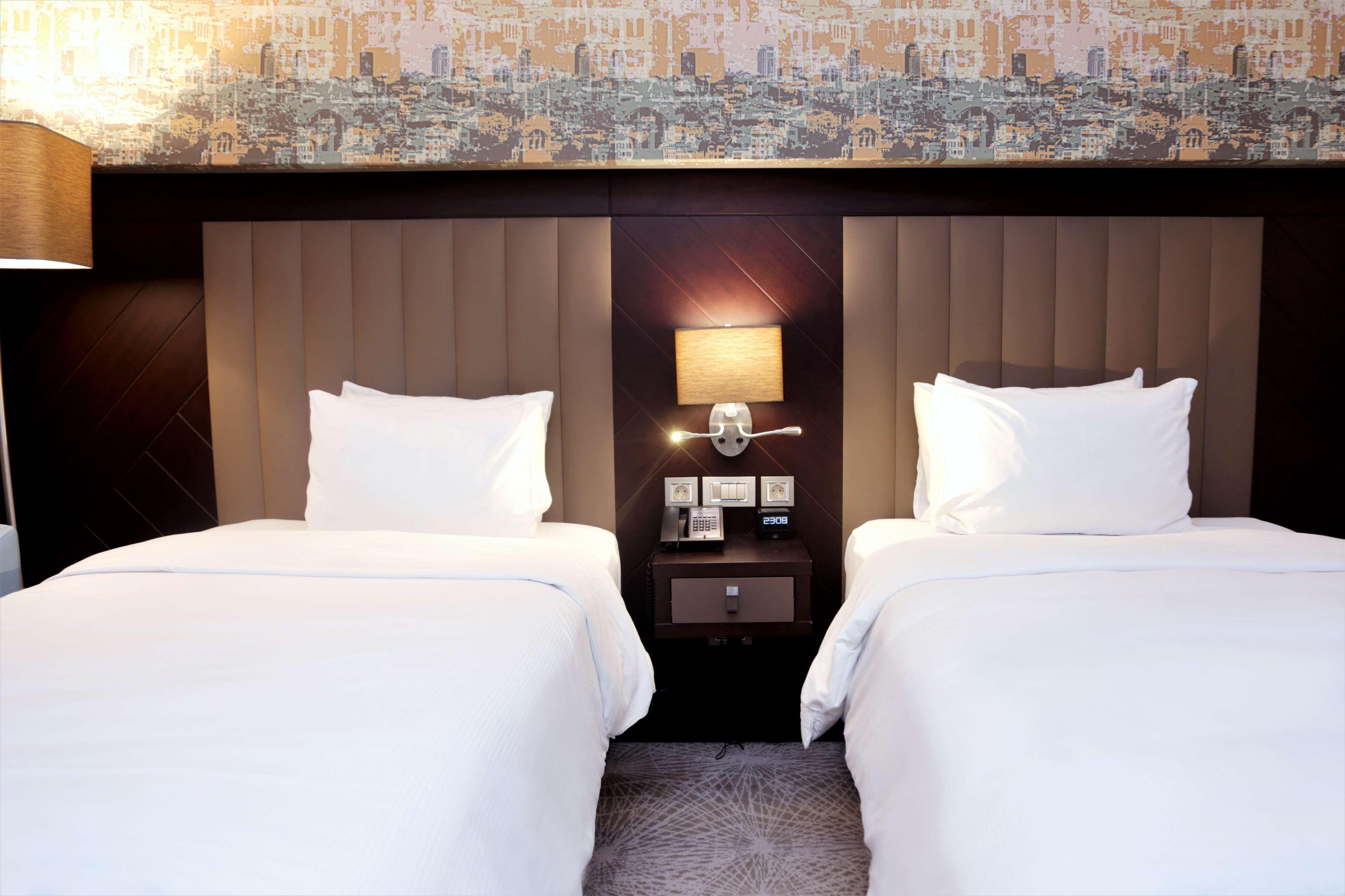 DOUBLETREE BY HILTON ISTANBUL UMRANIYE