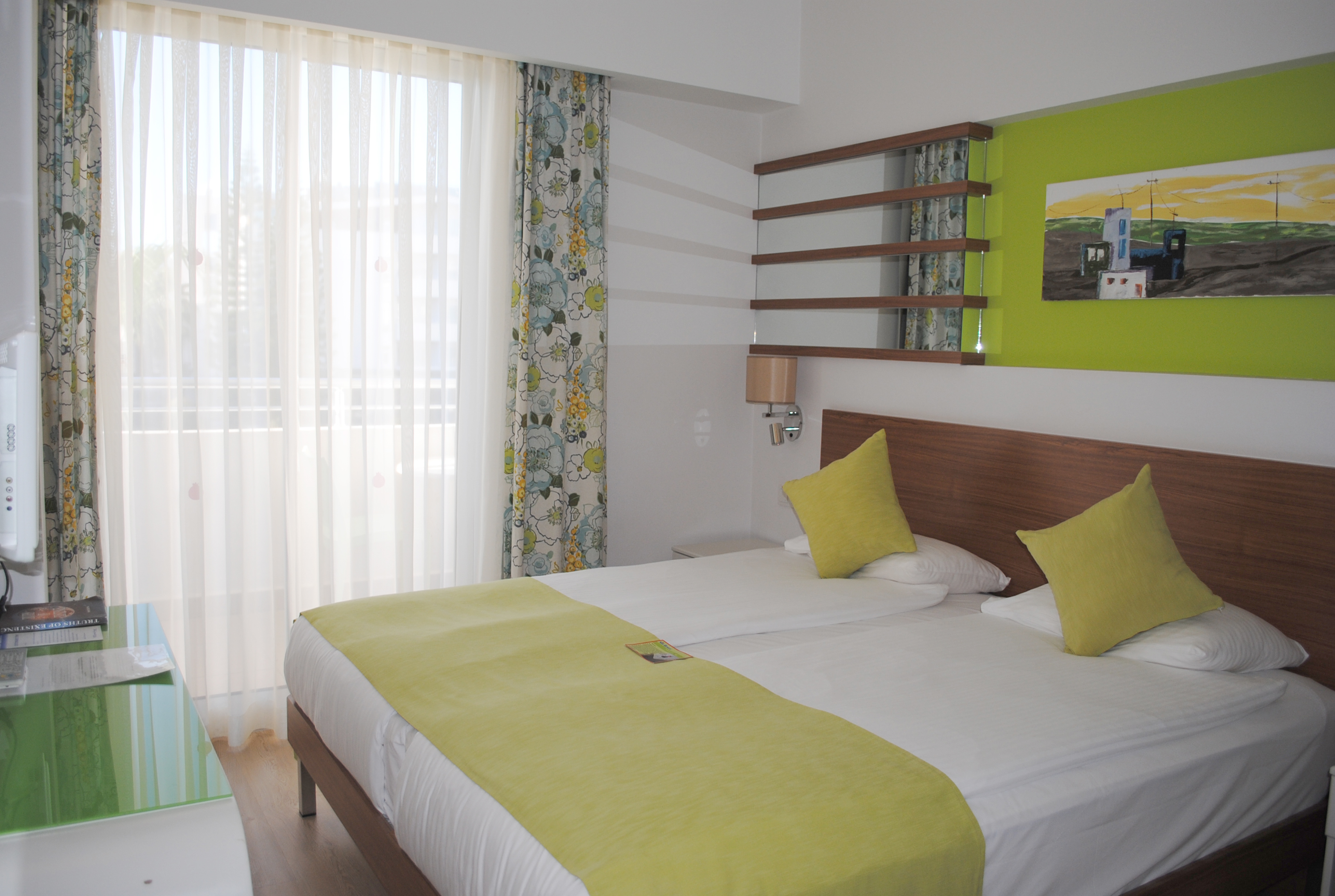 SIDE RESORT HOTEL