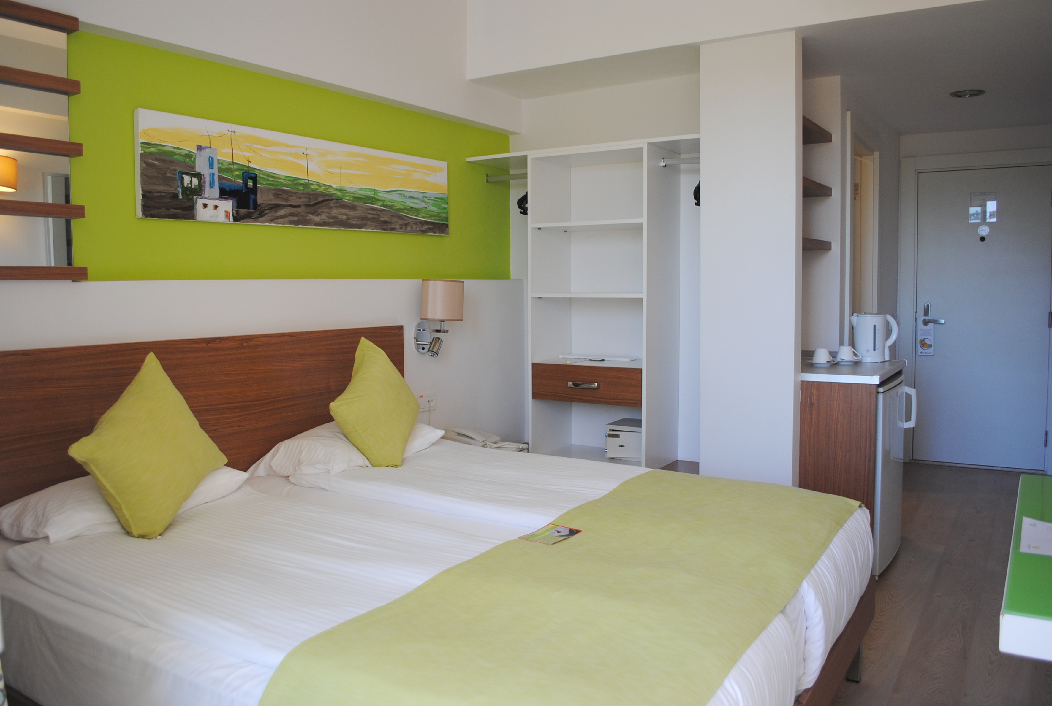 SIDE RESORT HOTEL