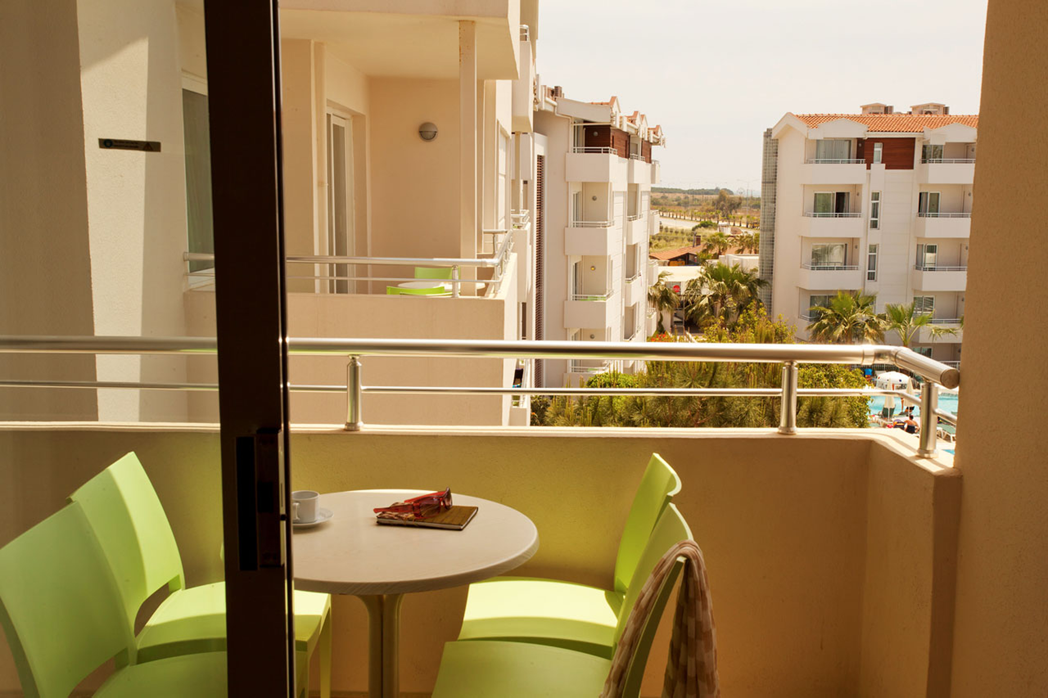 SIDE RESORT HOTEL
