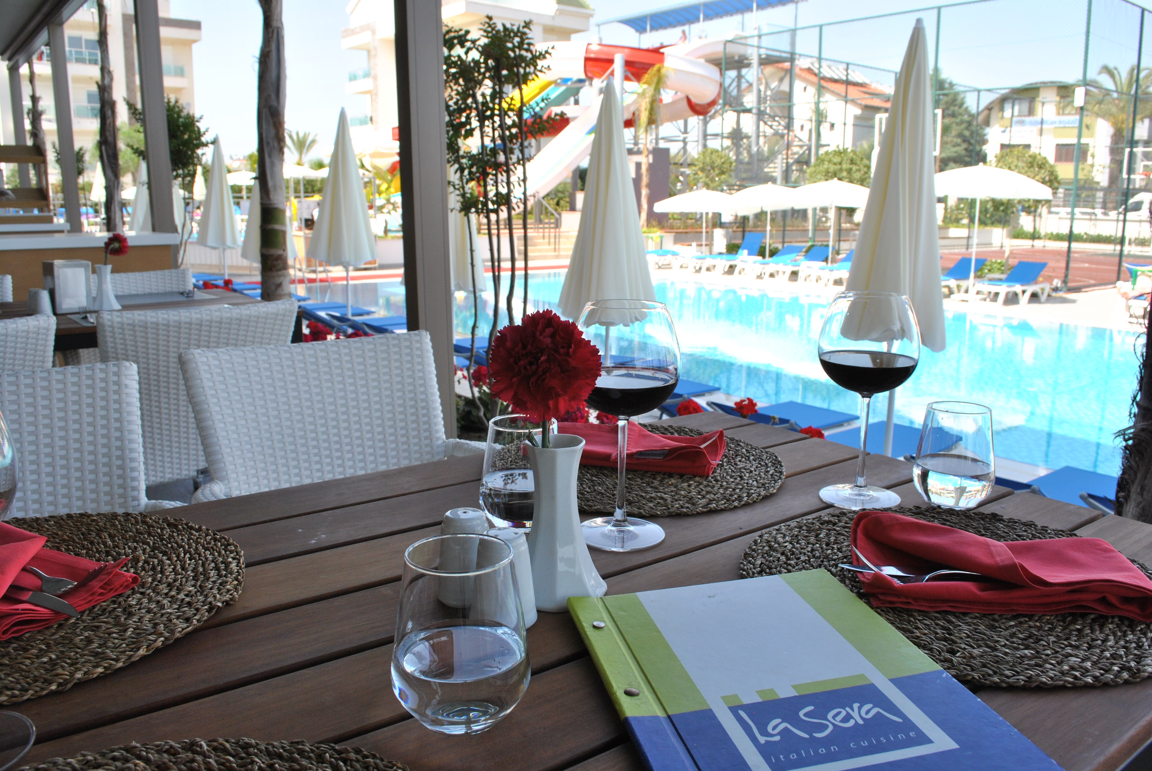 SIDE RESORT HOTEL