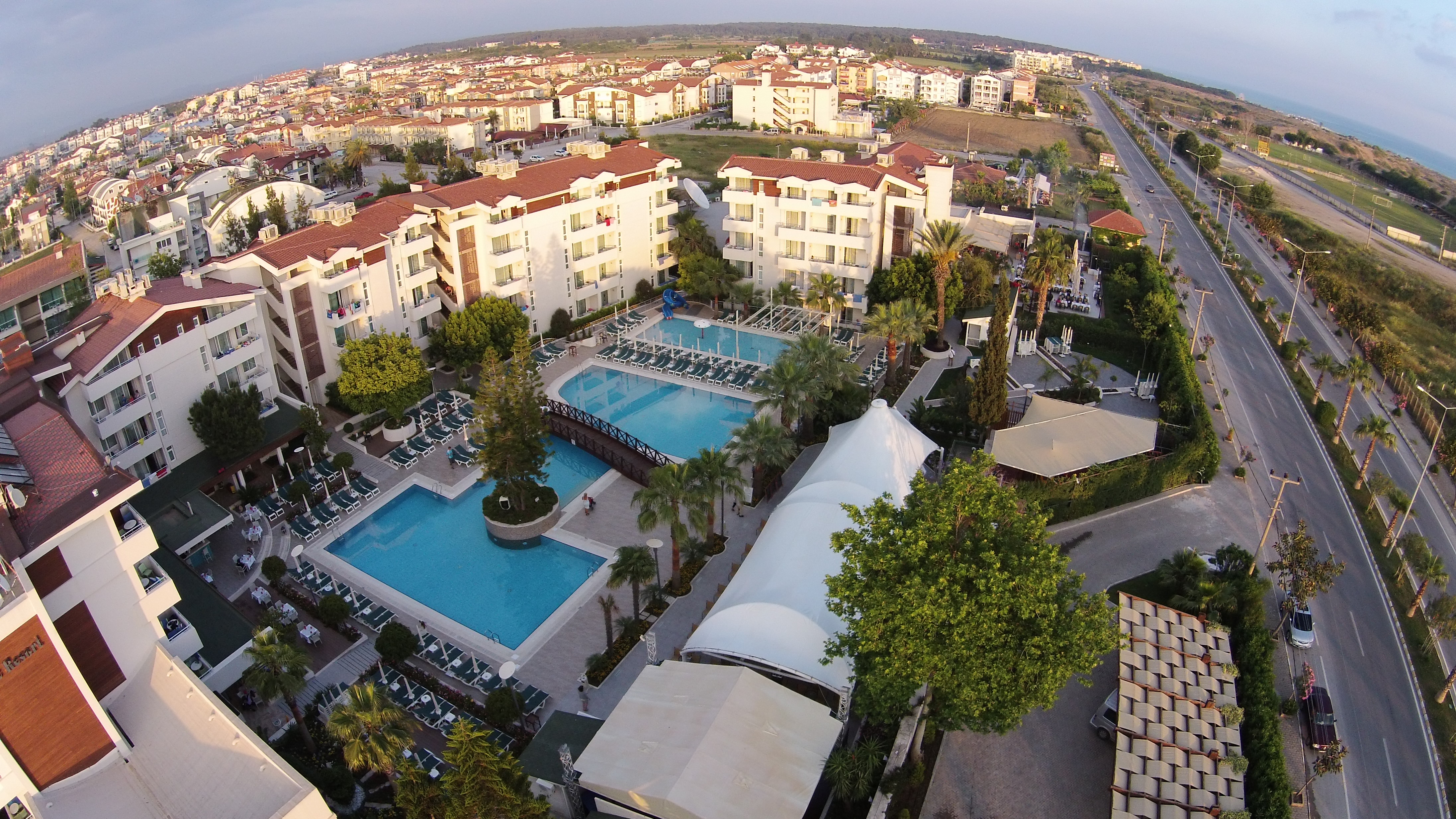 SIDE RESORT HOTEL