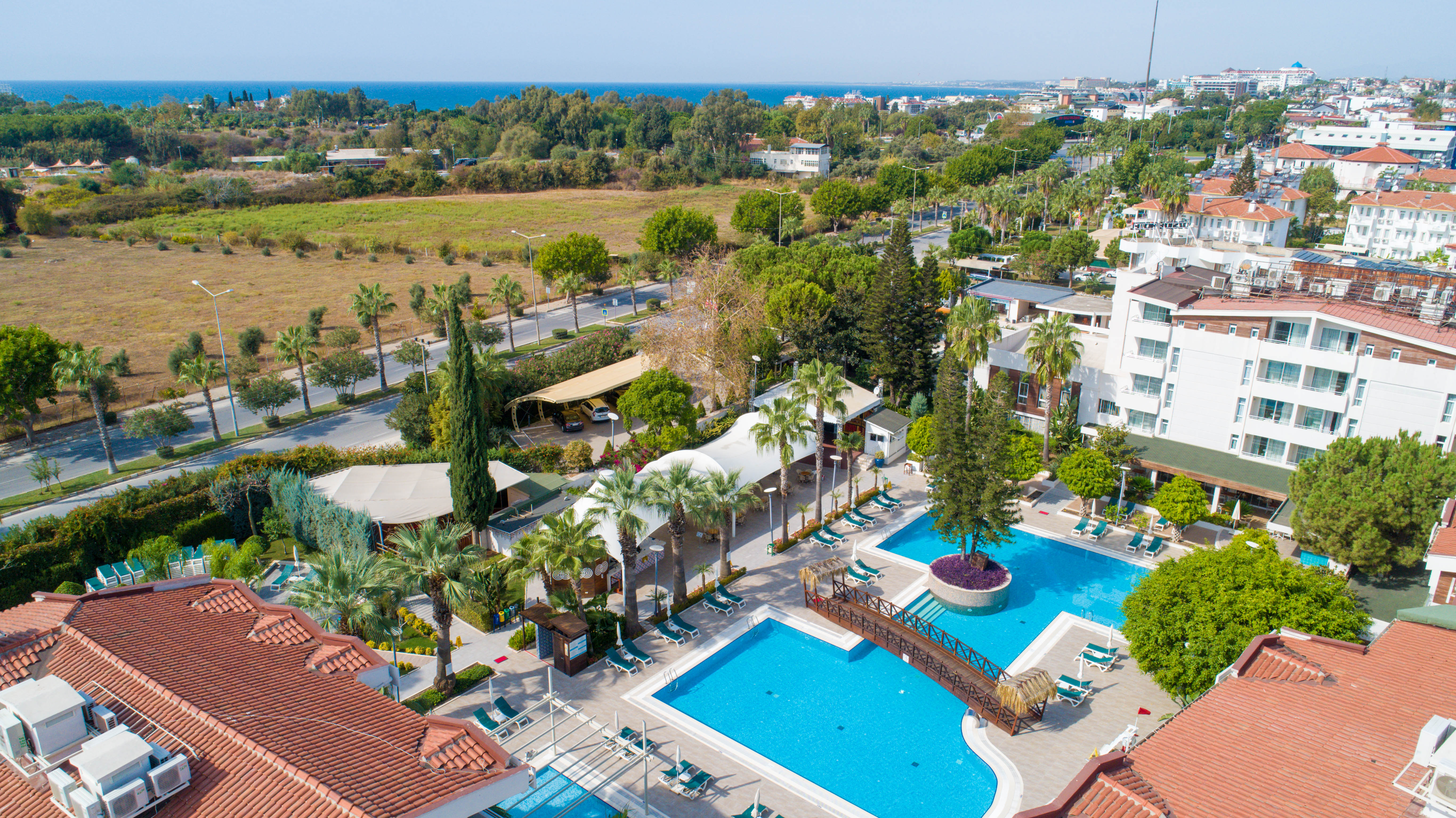SIDE RESORT HOTEL
