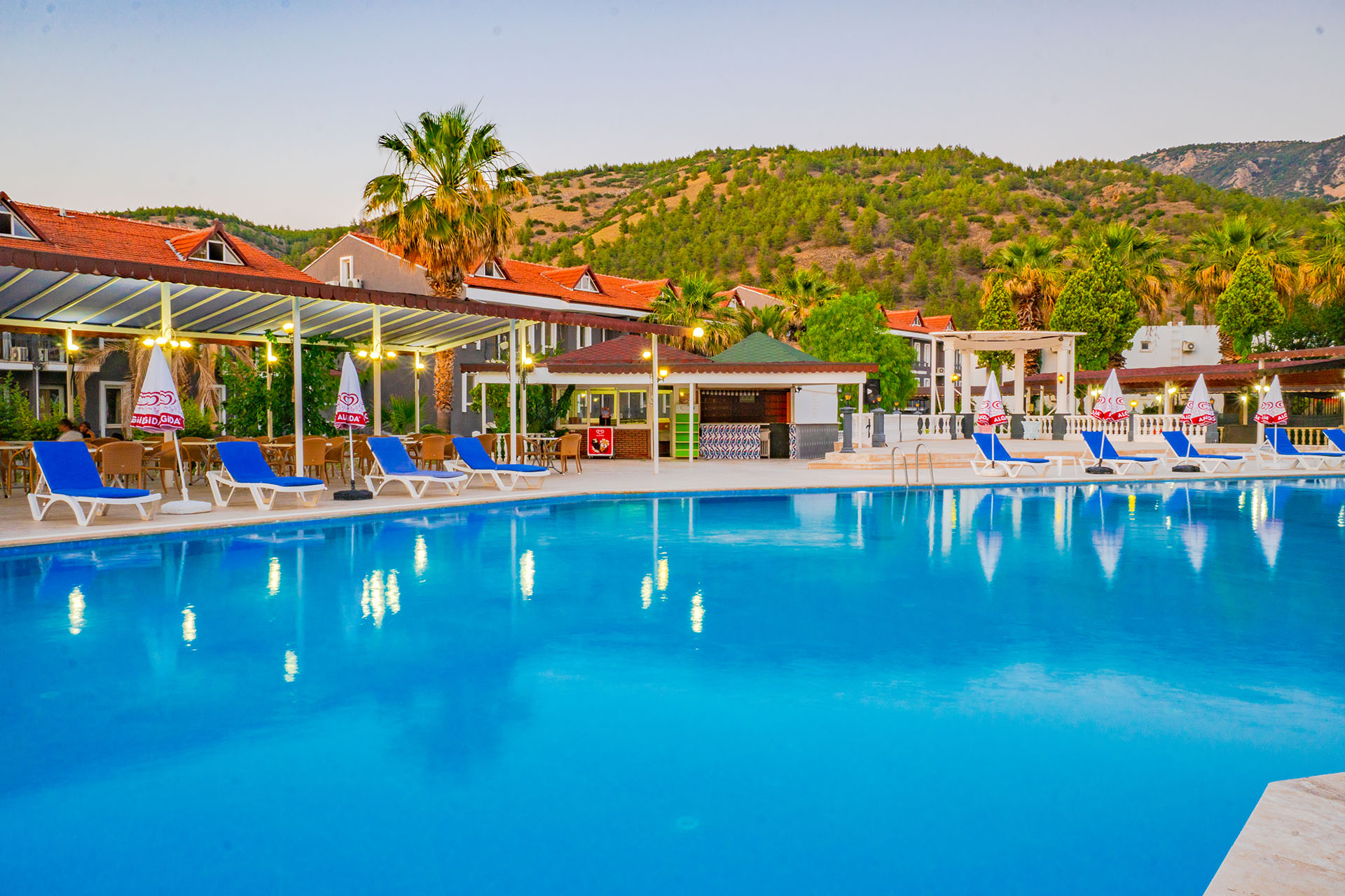 LARINA THERMAL