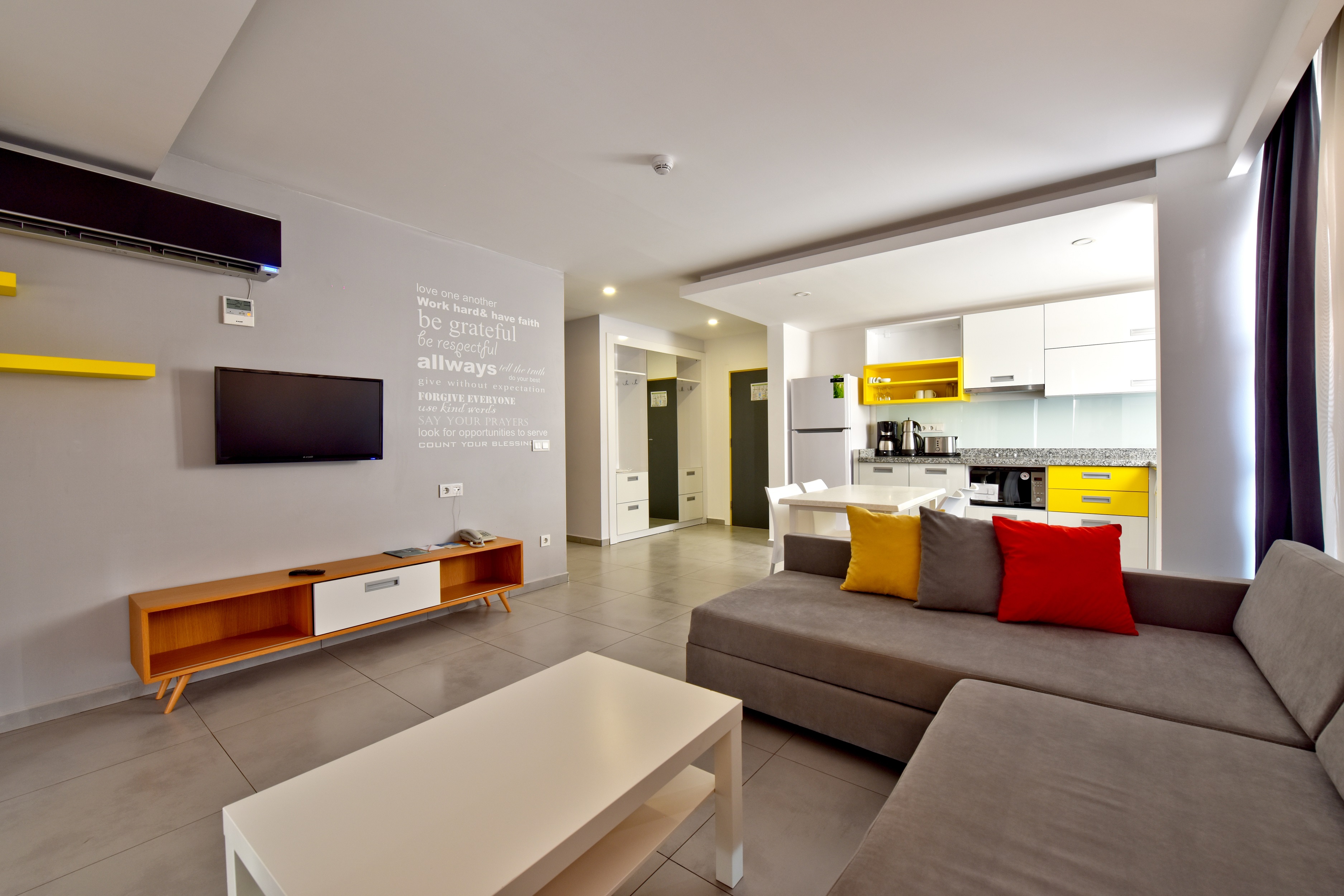 GREEN GARDEN SUITE HOTEL