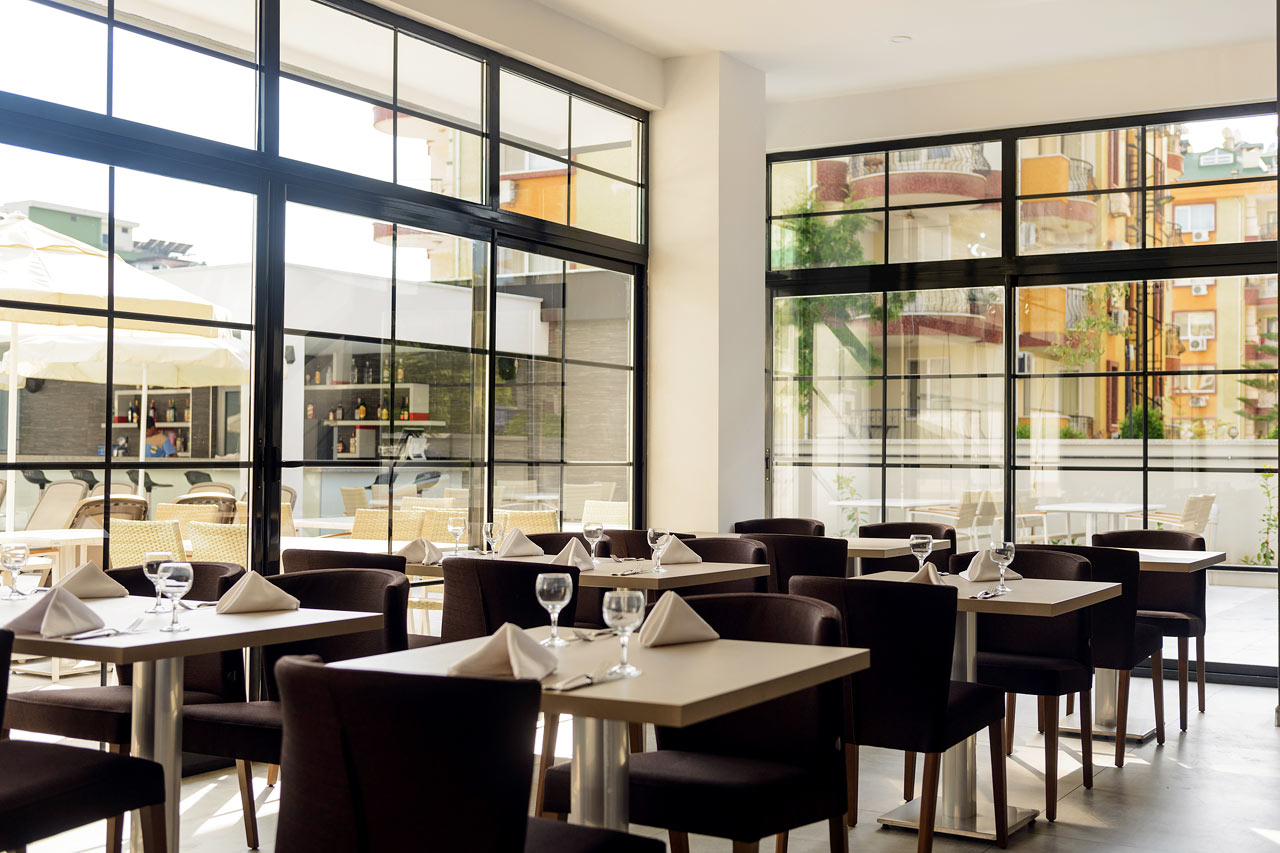 GREEN GARDEN SUITE HOTEL