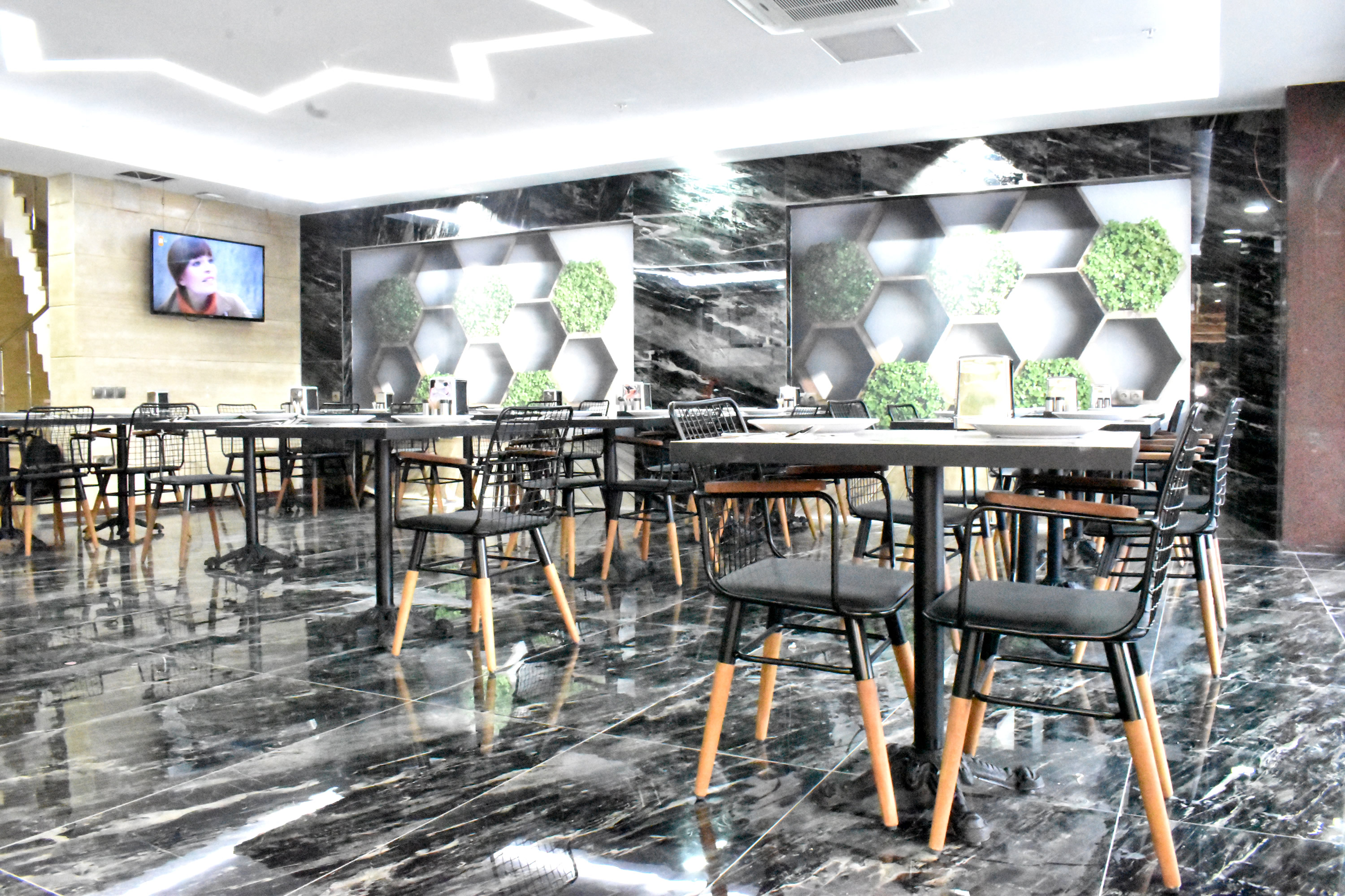 DEM ISTANBUL AIRPORT HOTEL