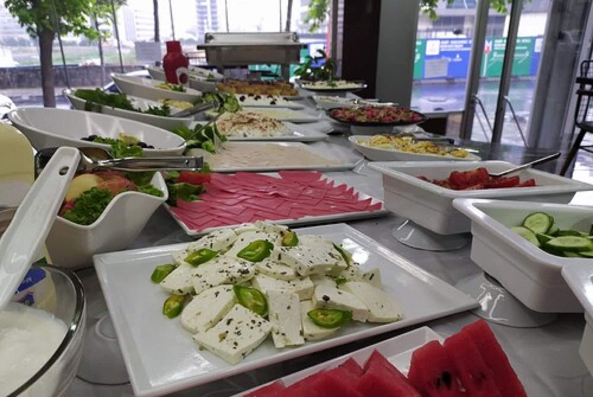 DEM ISTANBUL AIRPORT HOTEL
