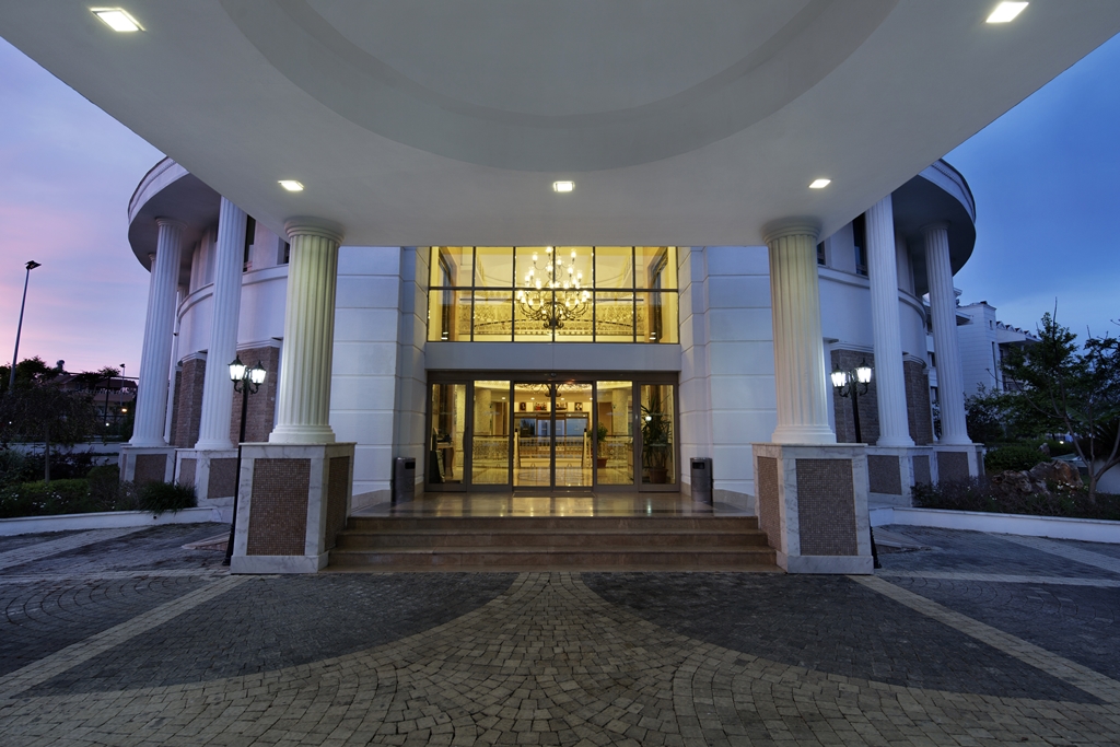 ALBA QUEEN HOTEL