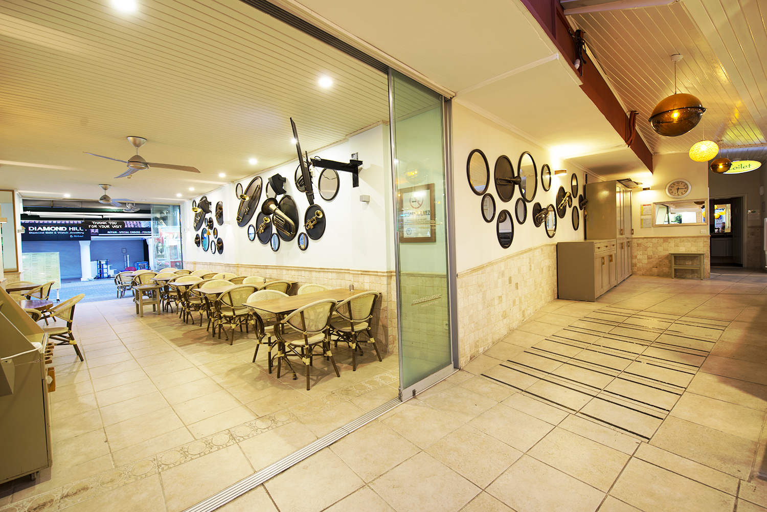 TONOZ BEACH HOTEL