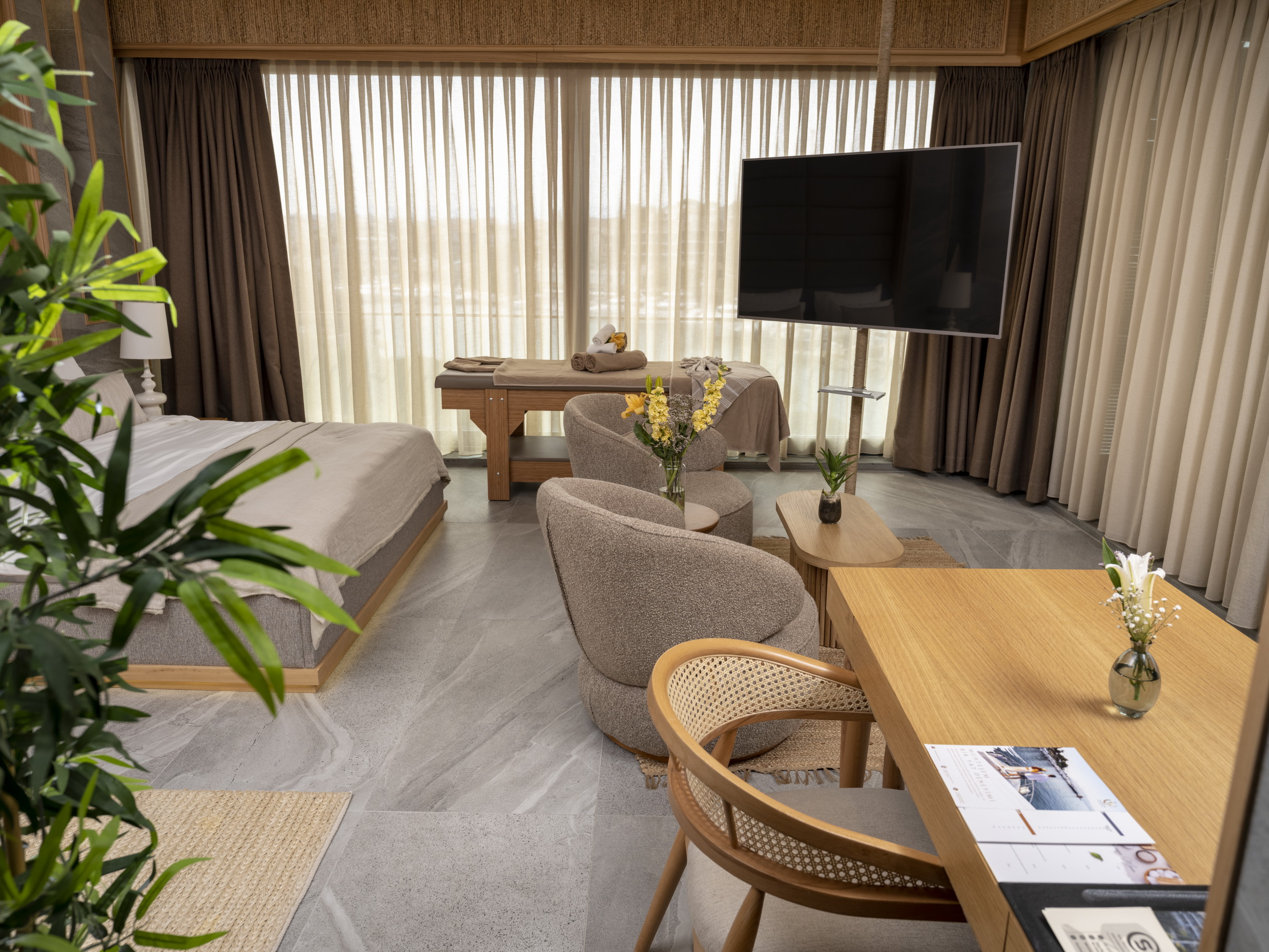 SAREZYA LUXURY BOUTIQUE HOTEL