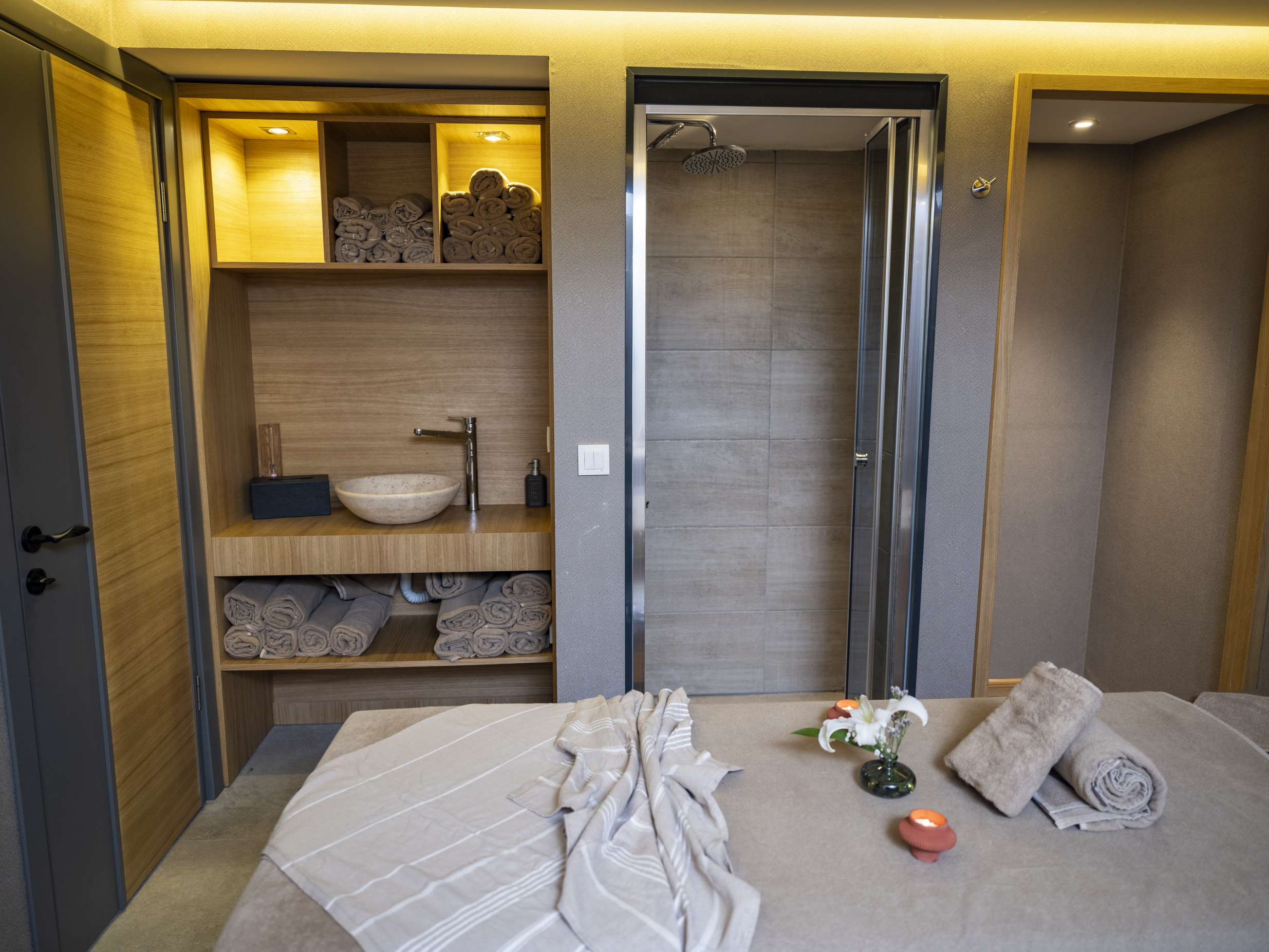 SAREZYA LUXURY BOUTIQUE HOTEL