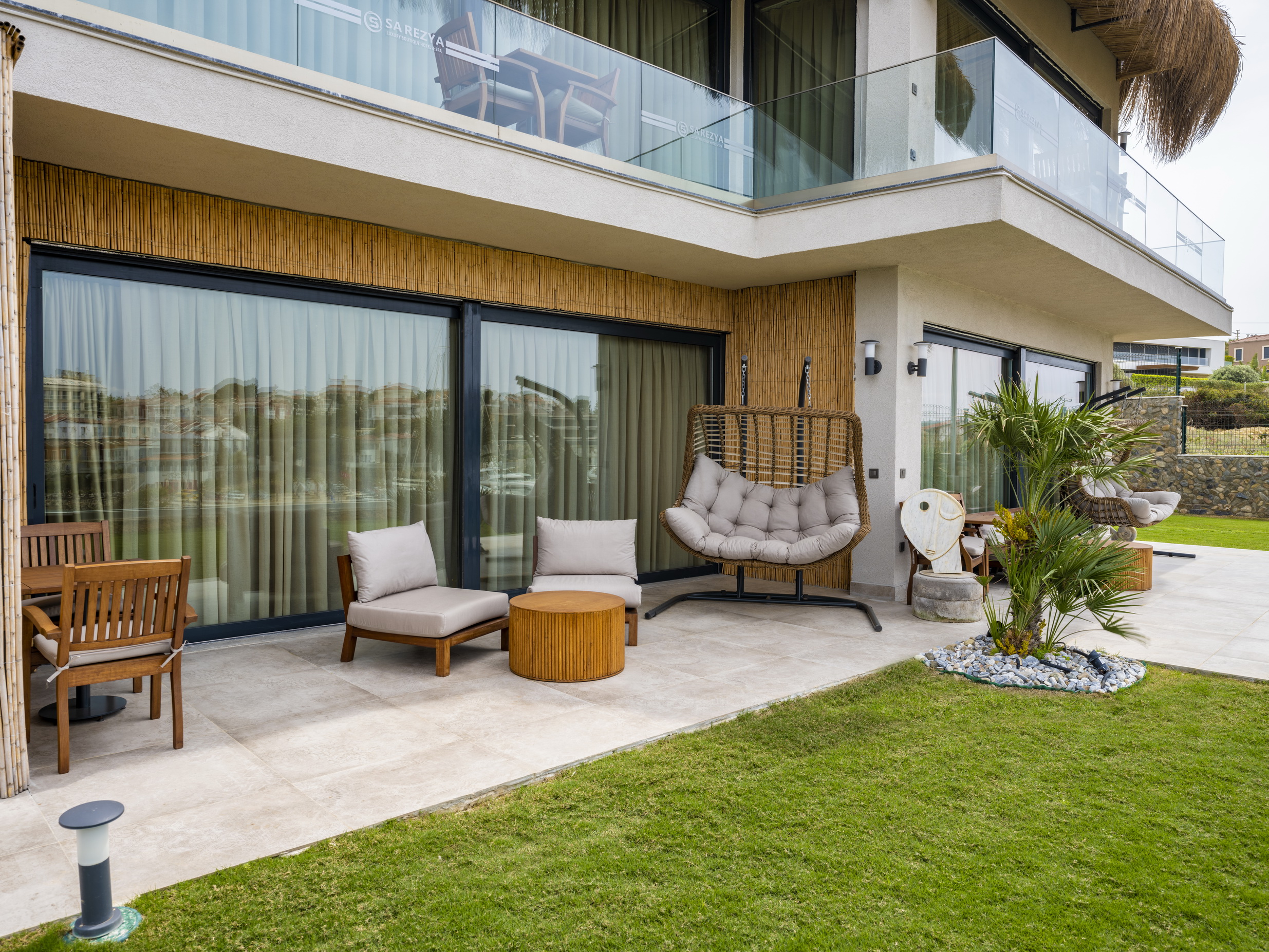 SAREZYA LUXURY BOUTIQUE HOTEL