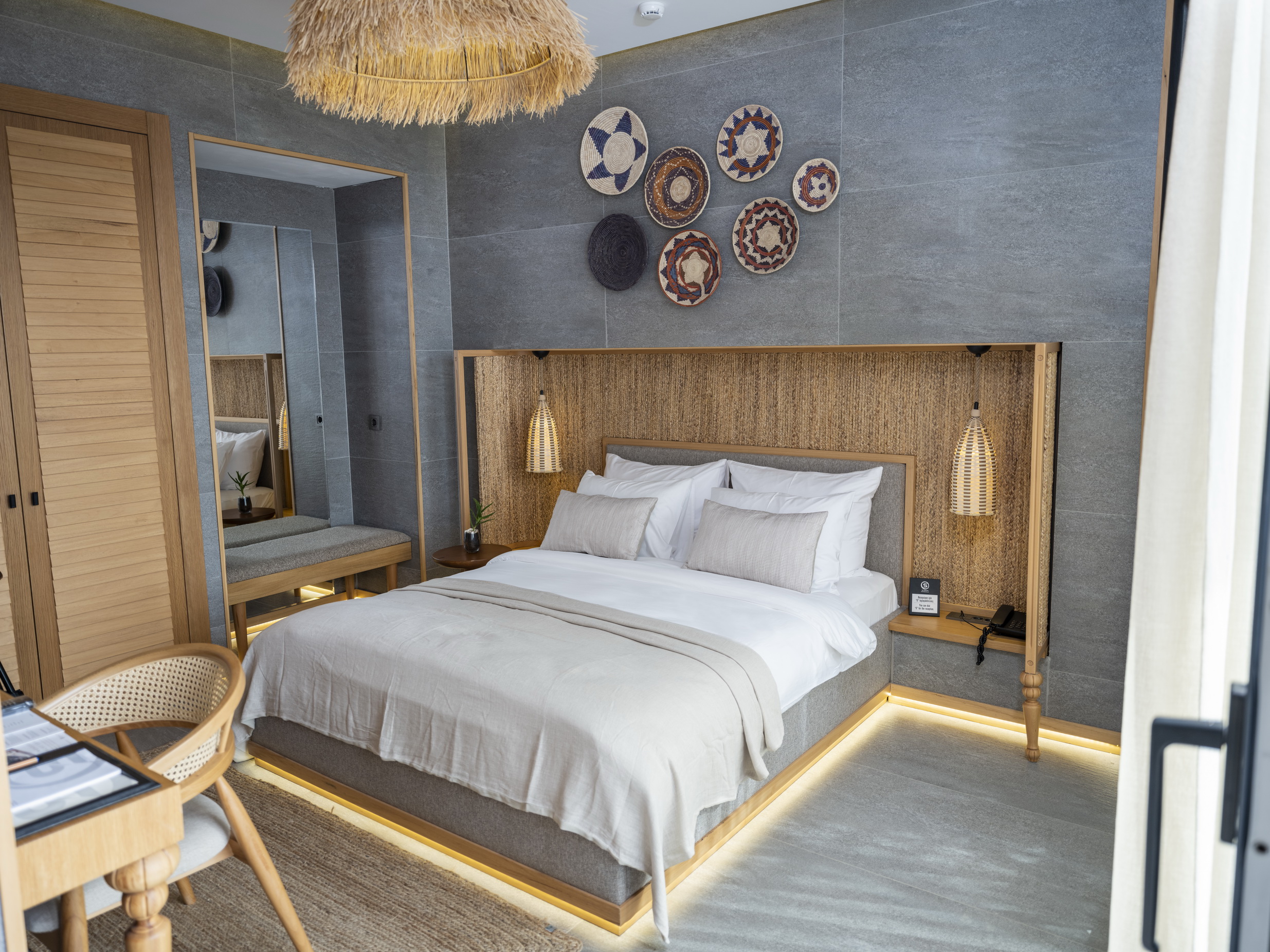 SAREZYA LUXURY BOUTIQUE HOTEL