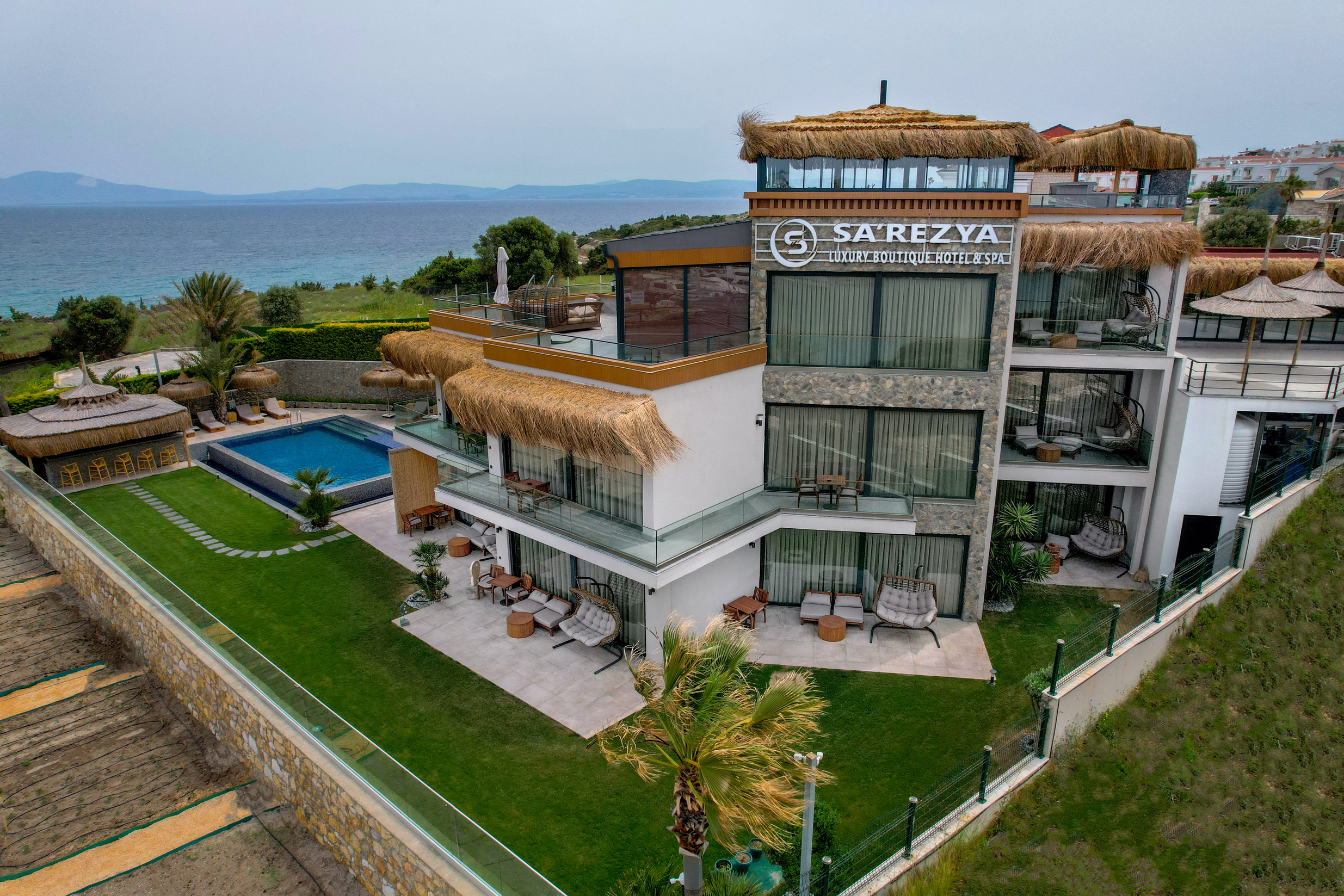 SAREZYA LUXURY BOUTIQUE HOTEL