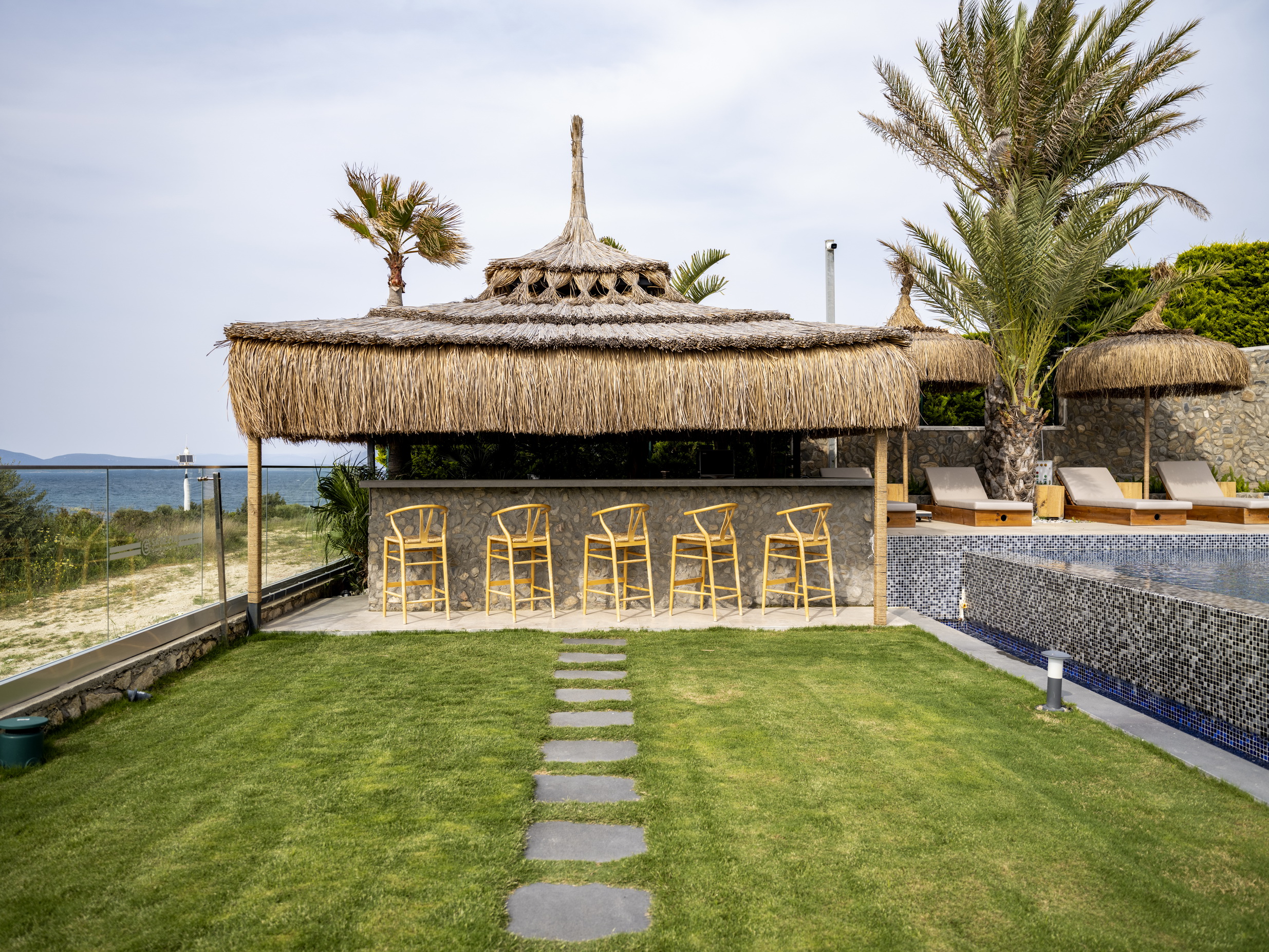 SAREZYA LUXURY BOUTIQUE HOTEL
