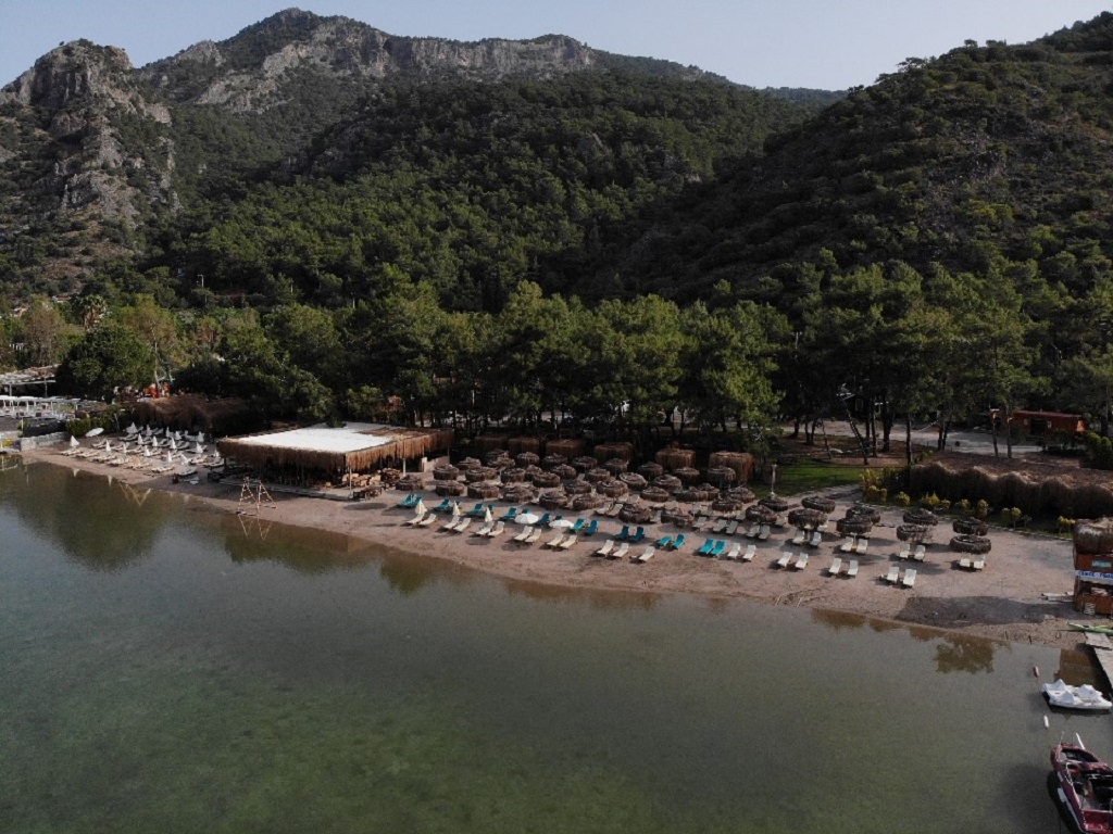 GREEN PINE BEACH & BUNGALOWS LUXURY CONSEPT