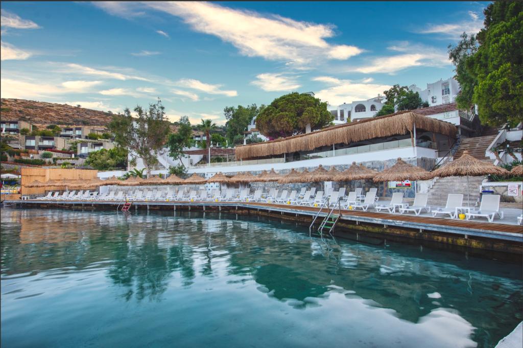 HOLIDAY INN RESORT BODRUM HOTEL