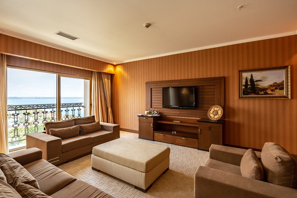 MEGASARAY WESTBEACH ANTALYA