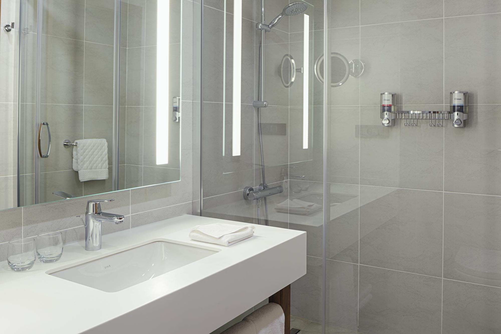 BOF HOTELS BUSINESS