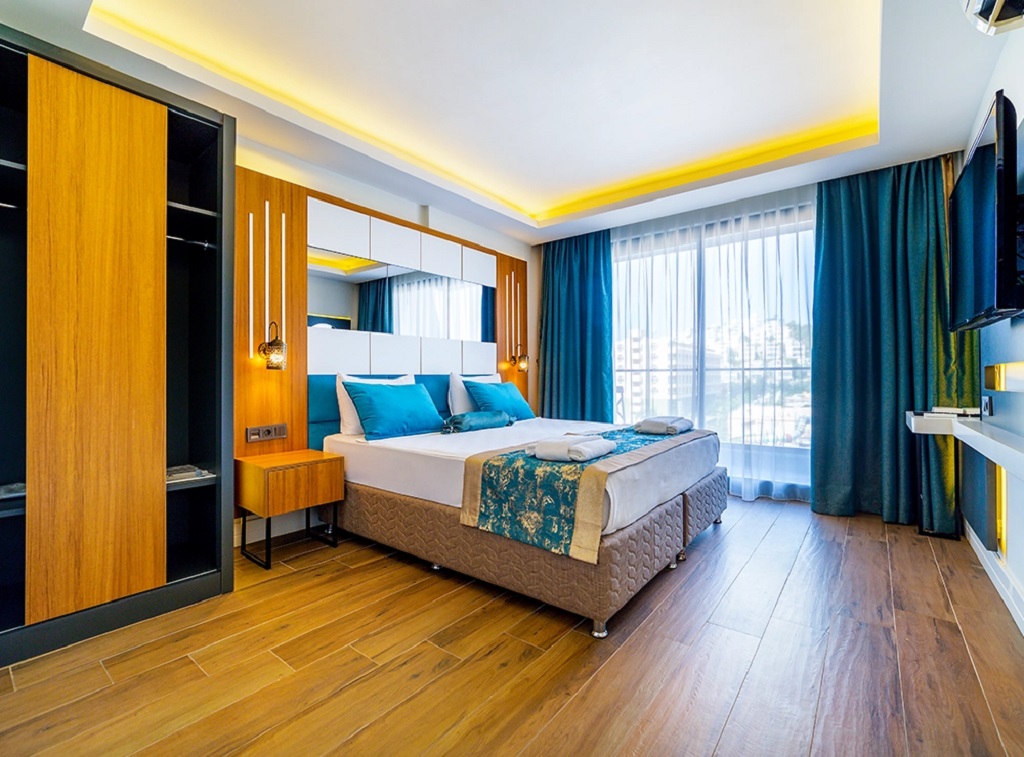 ALGORA HALAL HOTEL