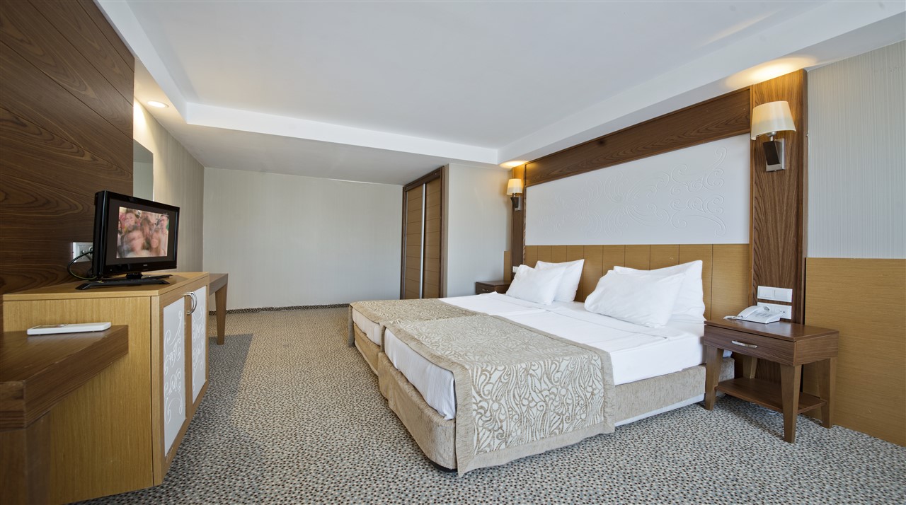 M.C. BEACH RESORT