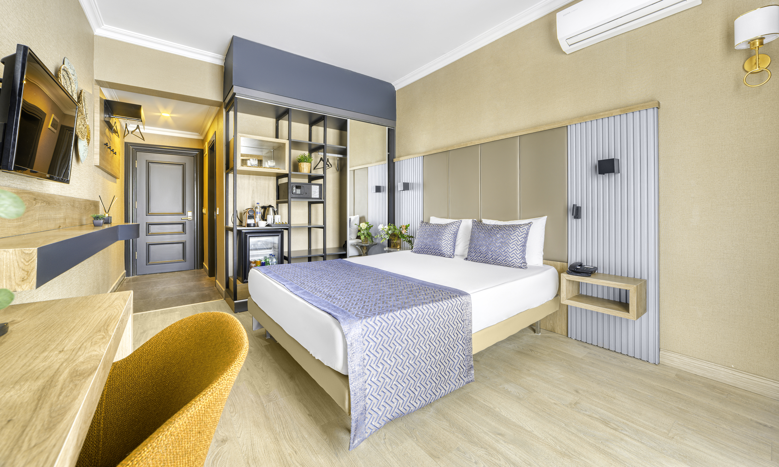 NUMA PORT HOTEL