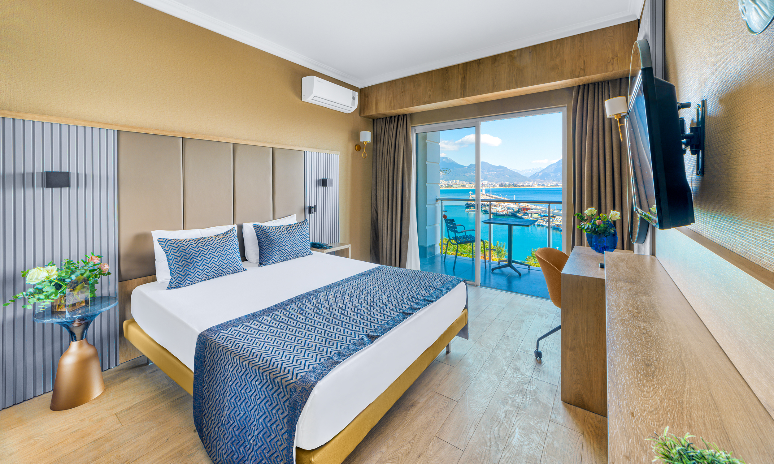 NUMA PORT HOTEL