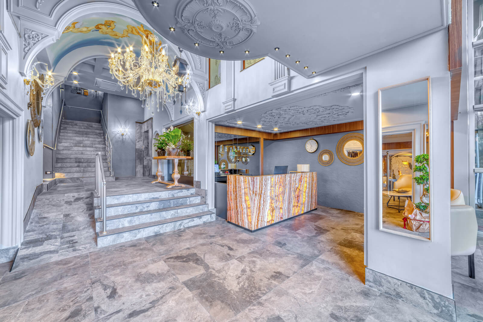 NUMA PORT HOTEL