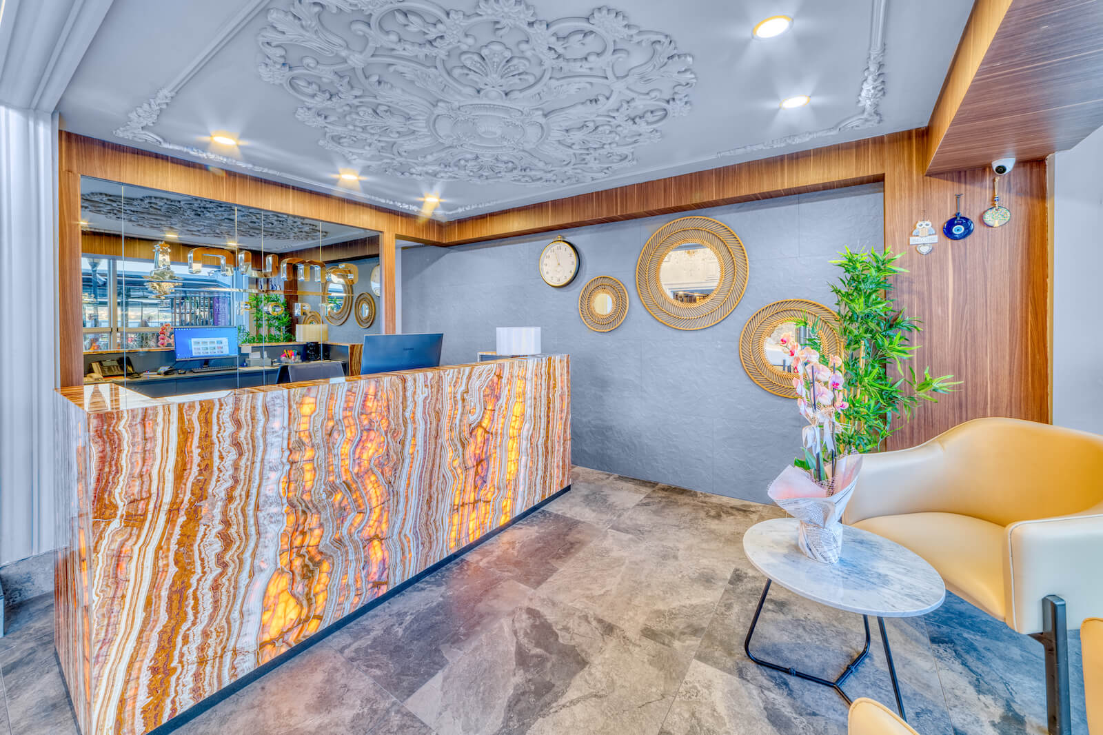 NUMA PORT HOTEL