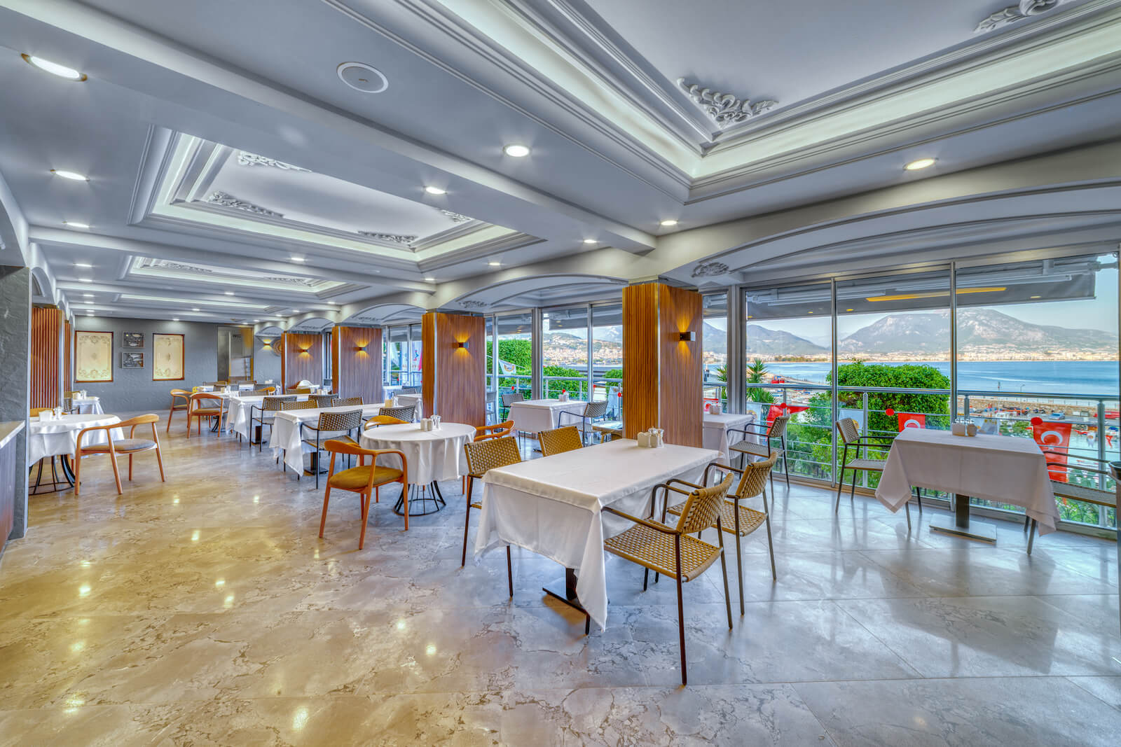 NUMA PORT HOTEL
