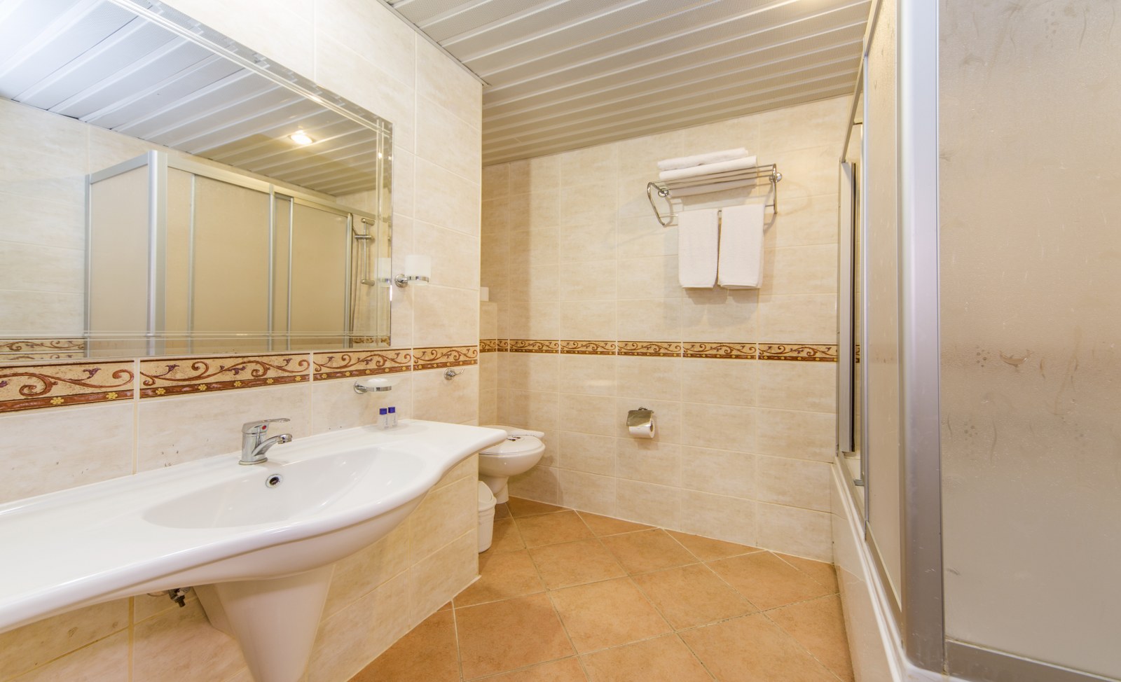 KLEOPATRA ROYAL PALM HOTEL