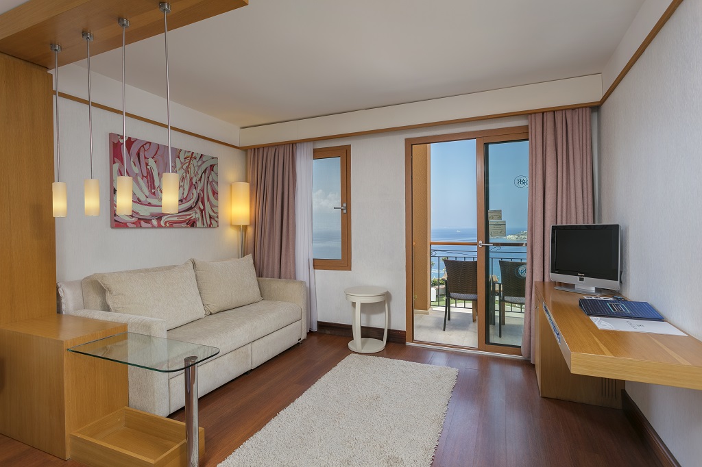 KEFALUKA RESORT