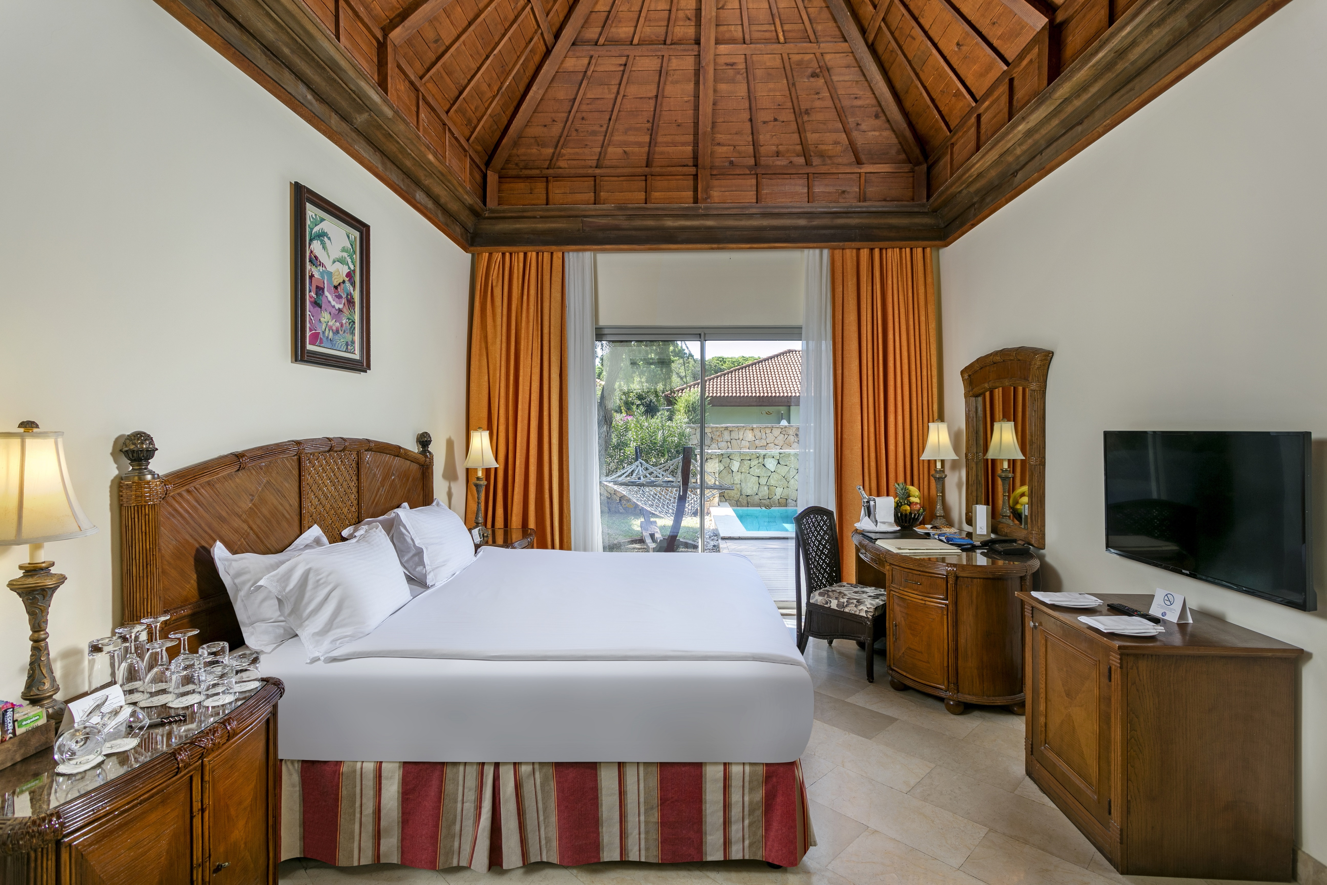 IC HOTELS RESIDENCE