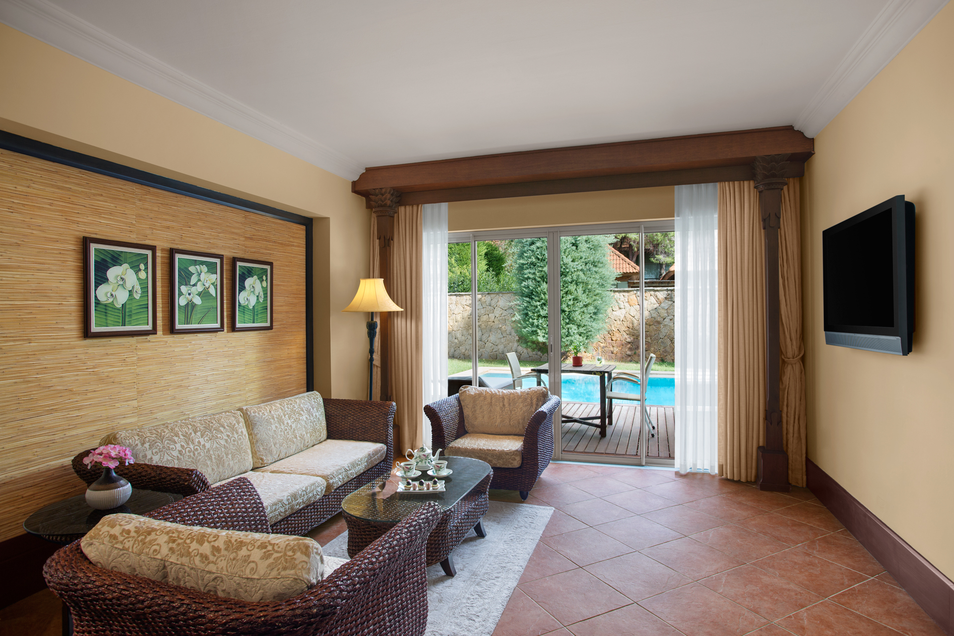 IC HOTELS RESIDENCE