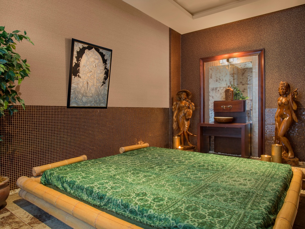 IC HOTELS RESIDENCE