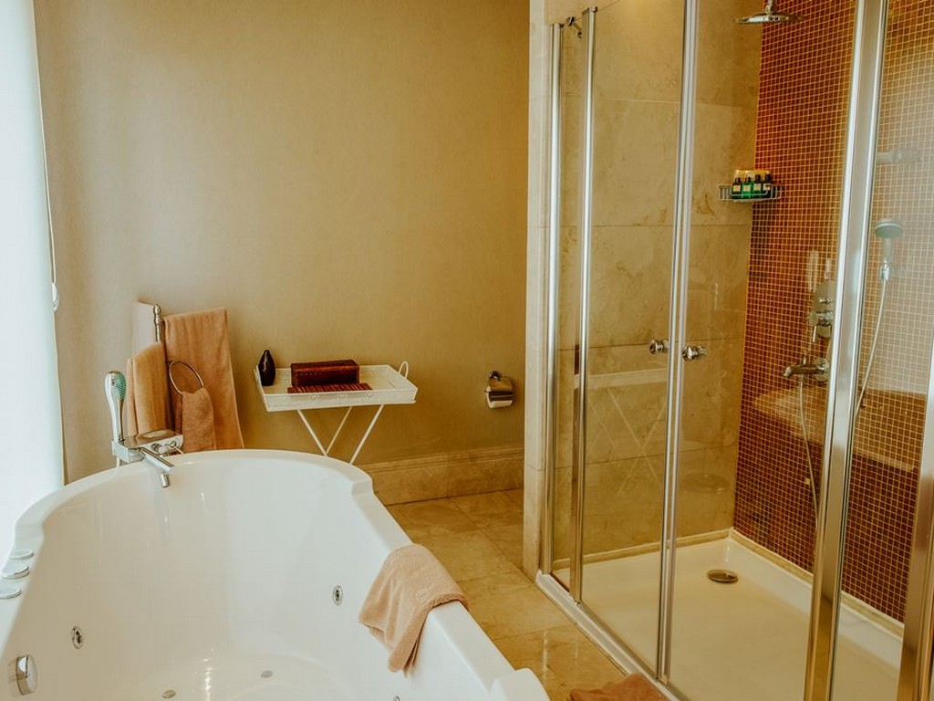 IC HOTELS RESIDENCE