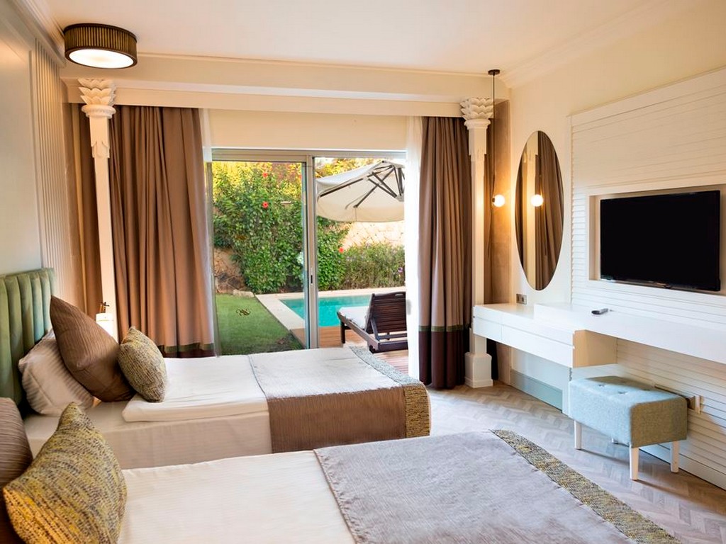 IC HOTELS RESIDENCE