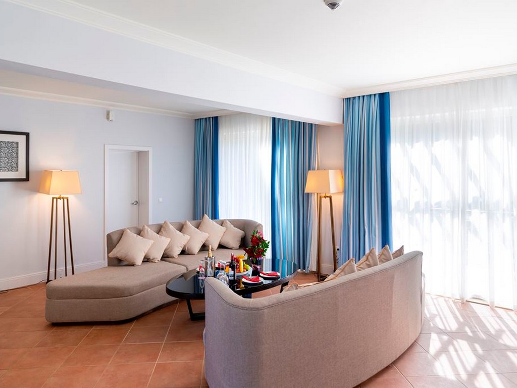 IC HOTELS RESIDENCE