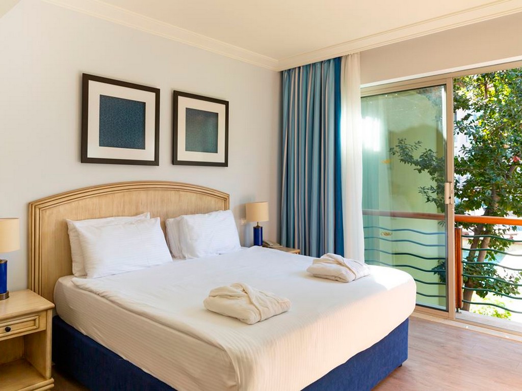IC HOTELS RESIDENCE