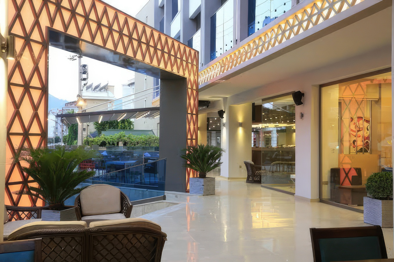 AURASIA DESIGN HOTEL