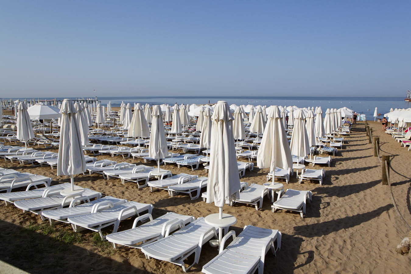 LARISSA BEACH CLUB SIDE