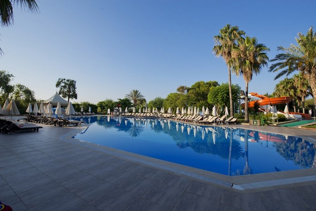 Q AVENTURA PARK HOTEL